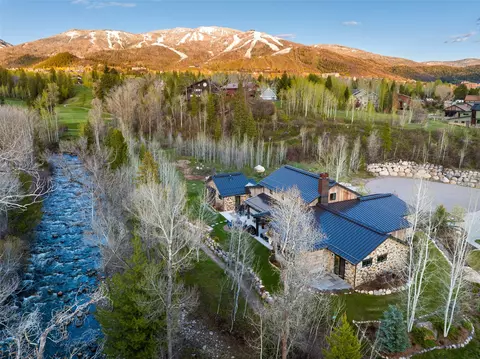 1375 Secluded Ct, Steamboat Springs, CO 80487
