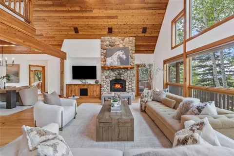 2175 Bear Dr, Steamboat Springs, CO 80487