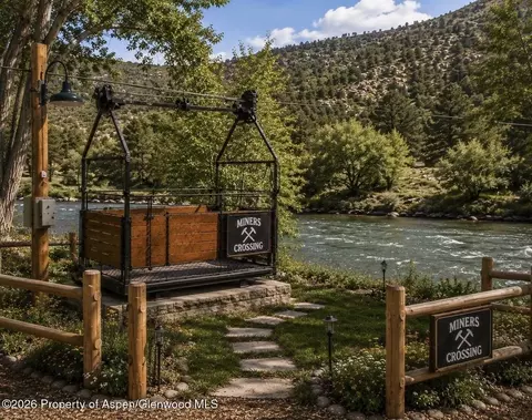 1312 County Rd, Glenwood Springs, CO 81601