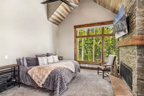 Bedroom - 99 Independence Ln, Keystone, CO 80435 photo 2 of 10