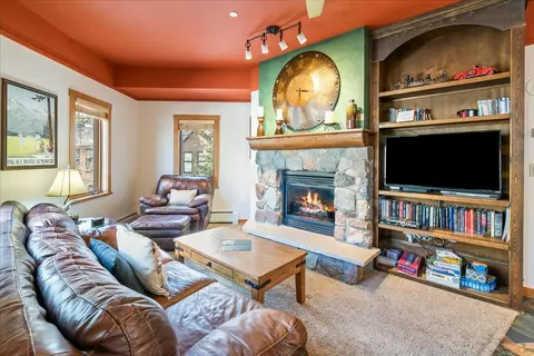 Living - 91 River Run Rd #8111, Keystone, CO 80435 photo 2 of 4