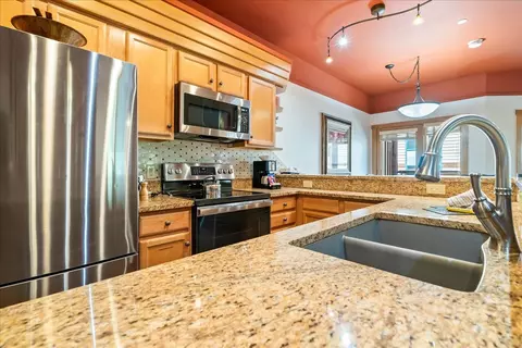 Kitchen - 91 River Run Rd #8111, Keystone, CO 80435 photo 2 of 5
