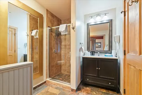 Bath - 91 River Run Rd #8111, Keystone, CO 80435 photo 3 of 3