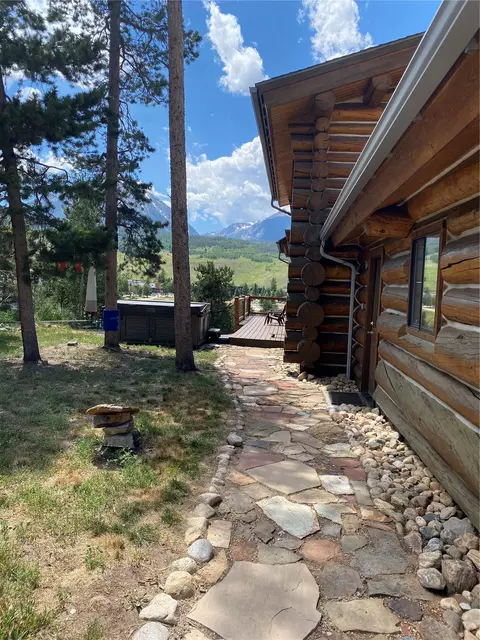 Exterior - 545 Tanglewood Ln, Silverthorne, CO 80498 photo 4 of 7