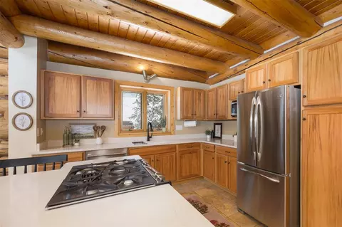Kitchen - 545 Tanglewood Ln, Silverthorne, CO 80498 photo 3 of 3