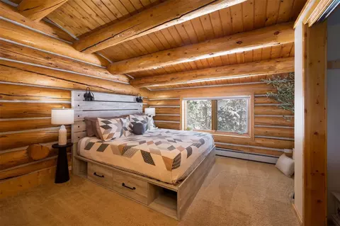 Bedroom - 545 Tanglewood Ln, Silverthorne, CO 80498 photo 1 of 6