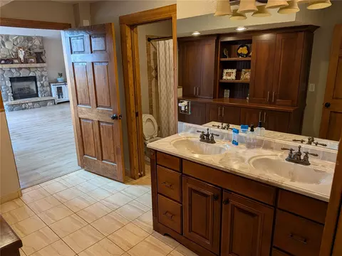 Bath - 216 Climax Dr, Dillon, CO 80435 photo 3 of 4