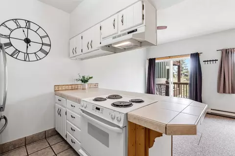 Kitchen - 148 Summit Dr #A7, Dillon, CO 80435 photo 2 of 3