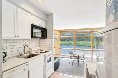 Kitchen - 24 River Run Rd #2907, Keystone, CO 80435 photo 3 of 4