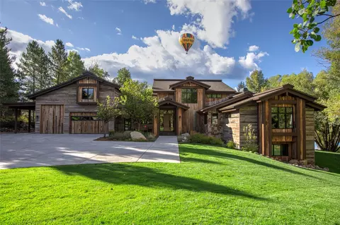 855 Fox Ln, Steamboat Springs, CO 80487
