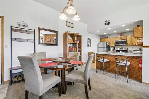 Dining - 89310 Ryan Gulch Rd #103, Silverthorne, CO 80498 photo 2 of 4