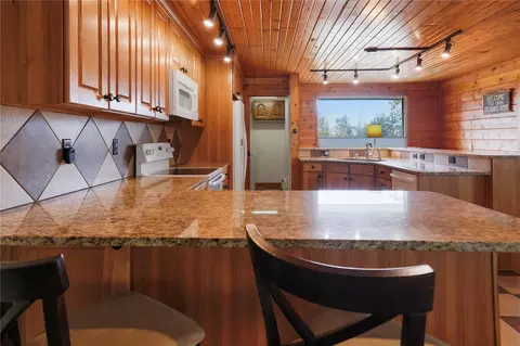 Kitchen - 159 Tenderfoot St, Dillon, CO 80435 photo 3 of 8