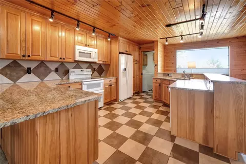 Kitchen - 159 Tenderfoot St, Dillon, CO 80435 photo 1 of 8