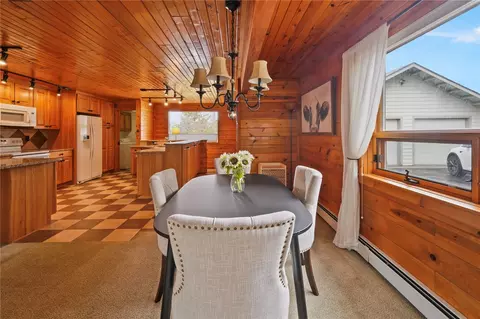 Dining - 159 Tenderfoot St, Dillon, CO 80435 photo 3 of 4