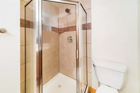 Bath - 159 Tenderfoot St, Dillon, CO 80435 photo 5 of 7