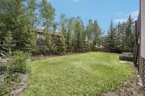 Exterior - 1100 Mesa Dr, Silverthorne, CO 80498 photo 8 of 13