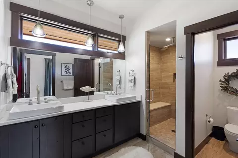 Bath - 151 Moss Way, Silverthorne, CO 80498 photo 2 of 4