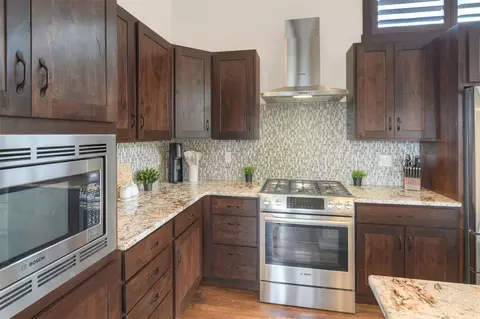 Kitchen - 21 Moss Way, Silverthorne, CO 80498 photo 4 of 5