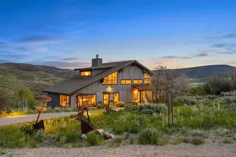 32090 Judges Viewpoint, Oak Creek, CO 80467