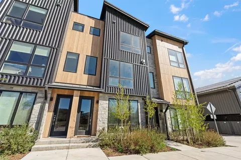Exterior - 50 W 3rd St #50B, Silverthorne, CO 80498 photo 2 of 4