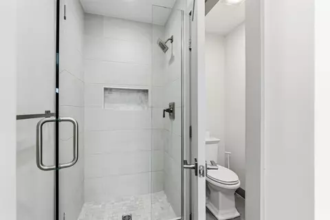 Bath - 50 W 3rd St #50B, Silverthorne, CO 80498 photo 6 of 9