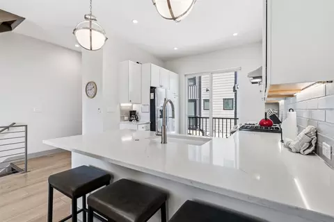 Kitchen - 50 W 3rd St #50B, Silverthorne, CO 80498 photo 3 of 5