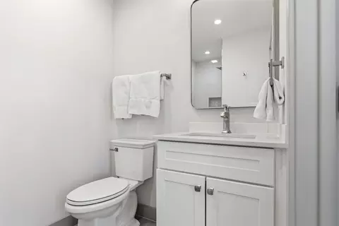 Bath - 50 W 3rd St #50B, Silverthorne, CO 80498 photo 1 of 9
