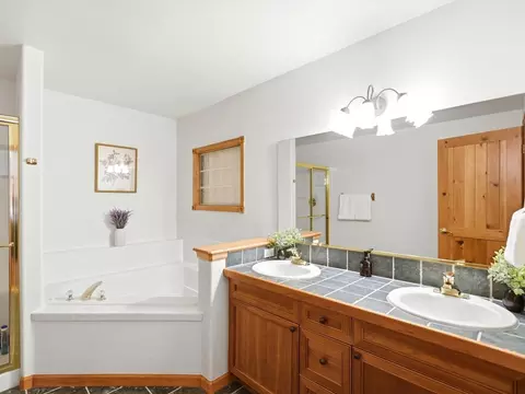 Bath - 28 Skyline Dr #1551, Dillon, CO 80435 photo 2 of 6