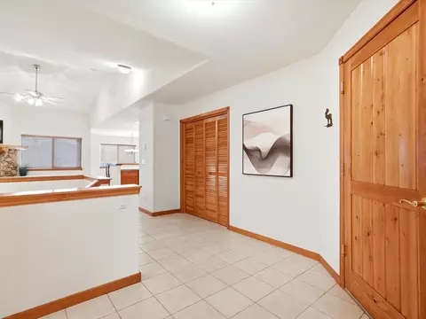 Entry Way - 28 Skyline Dr #1551, Dillon, CO 80435 photo 3 of 7