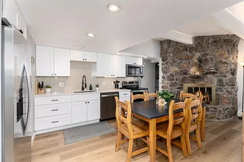 Kitchen - 370 E La Bonte St #E, Dillon, CO 80435 photo 2 of 6