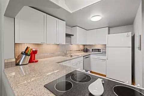 Kitchen - 800 Copper Rd #305, Copper Mountain, CO 80443 photo 1 of 2