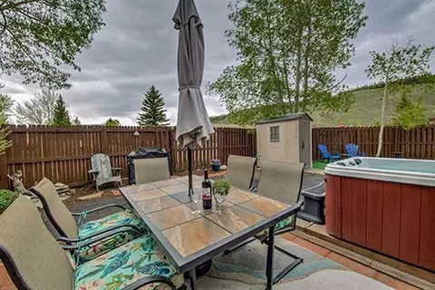 Exterior - 400 Brian Ave, Silverthorne, CO 80498 photo 6 of 9