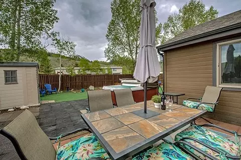Exterior - 400 Brian Ave, Silverthorne, CO 80498 photo 7 of 9