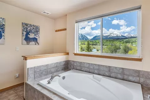 Bath - 176 Allegra Ln #176, Silverthorne, CO 80498 photo 1 of 5