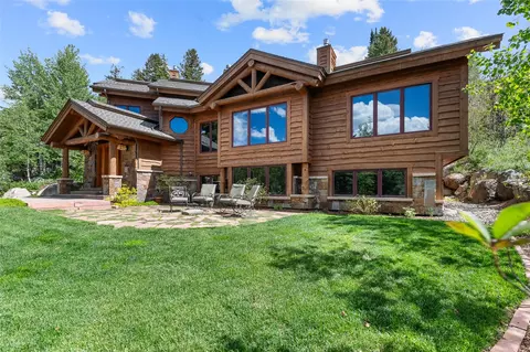 1076 Steamboat Blvd, Steamboat Springs, CO 80487