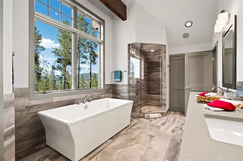 Bath - 123 Westerman Rd, Breckenridge, CO 80424 photo 3 of 7