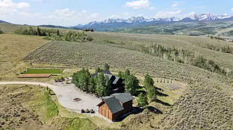 385 Darby Dr, Silverthorne, CO 80498