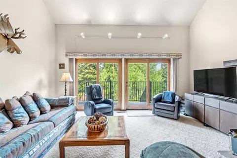 10500 Ryan Gulch Rd #J-104, Silverthorne, CO 80498