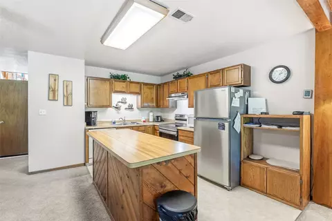 Kitchen - 10500 Ryan Gulch Rd #J-104, Silverthorne, CO 80498 photo 1 of 5