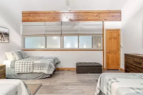 Bedroom - 10500 Ryan Gulch Rd #J-104, Silverthorne, CO 80498 photo 6 of 9