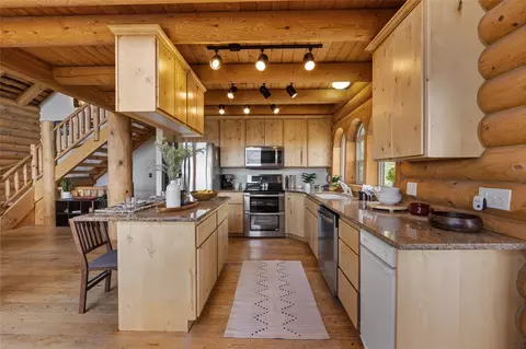 Kitchen - 509 Gcr 281, Kremmling, CO 80459 photo 3 of 5