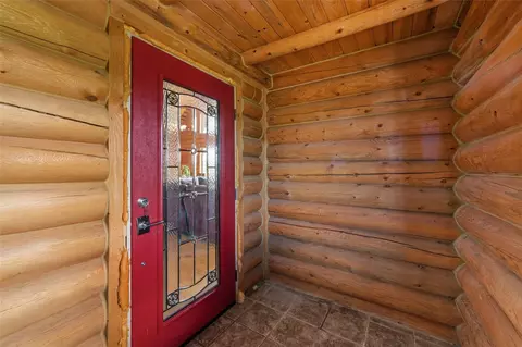 Entry Way - 509 Gcr 281, Kremmling, CO 80459 photo 4 of 4