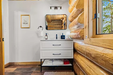 Bath - 847 Palomino Rd, Como, CO 80432 photo 3 of 5