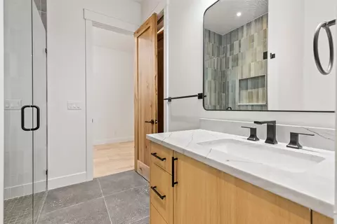 Bath - 180 Elk Cir, Keystone, CO 80435 photo 5 of 6