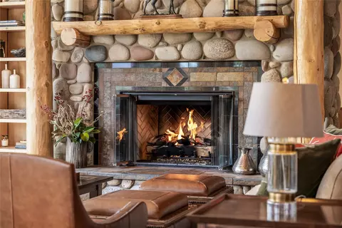 Living - 196 Marks Ln, Breckenridge, CO 80424 photo 6 of 11