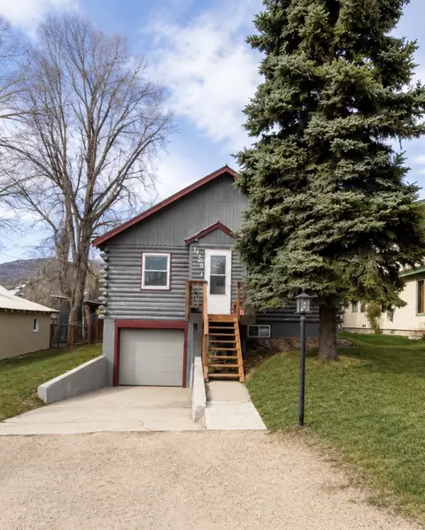 1129 Pine St, Steamboat Springs, CO 80487