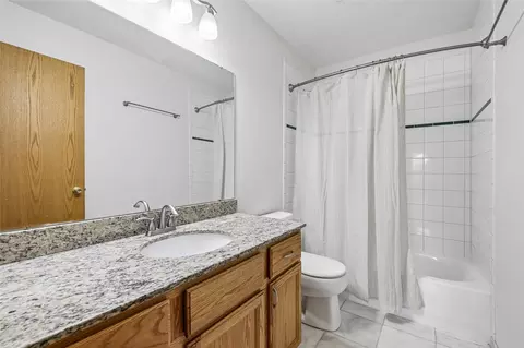 Bath - 171 Buffalo Dr, Silverthorne, CO 80498 photo 4 of 4
