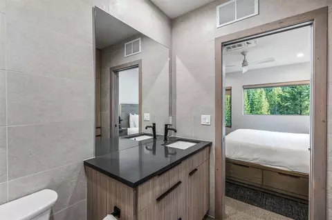 Bath - 96 River Run Rd #A, Keystone, CO 80435 photo 1 of 6