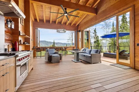 30232 Bear Trl, Steamboat Springs, CO 80487