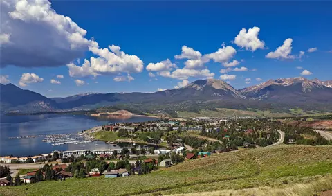 View/Area - 240 Lake Dillon Dr #321, Dillon, CO 80435 photo 4 of 12